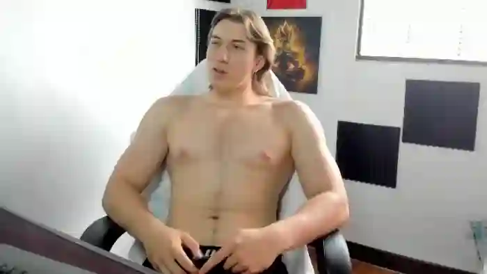 2025/03/18/flirt4free-kent-rushel-18-12-43