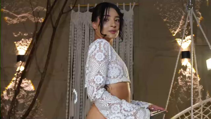 mia-withe