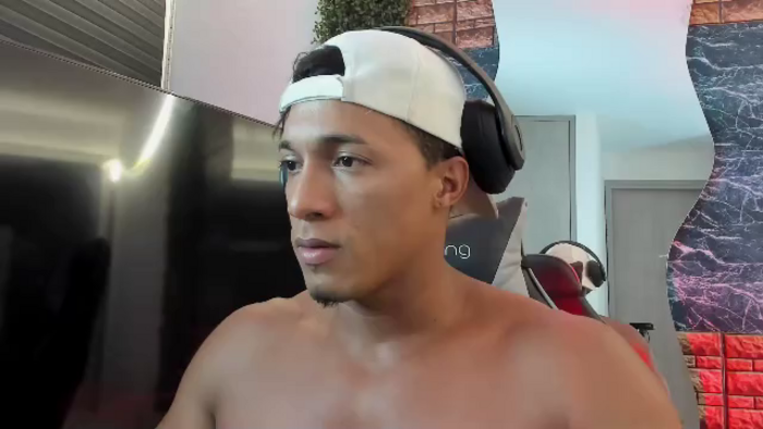 mat-strong