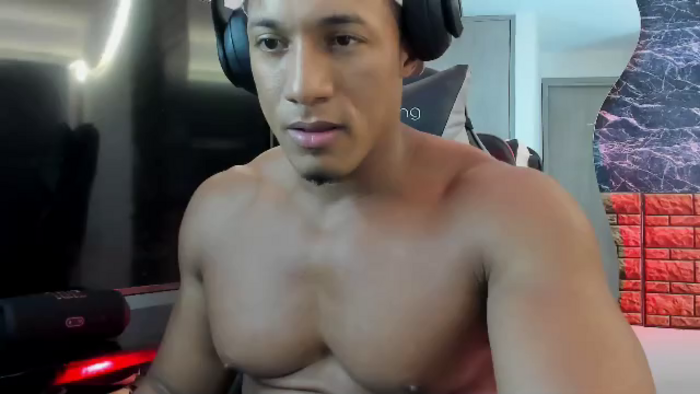 mat-strong