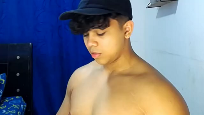 noah-prada