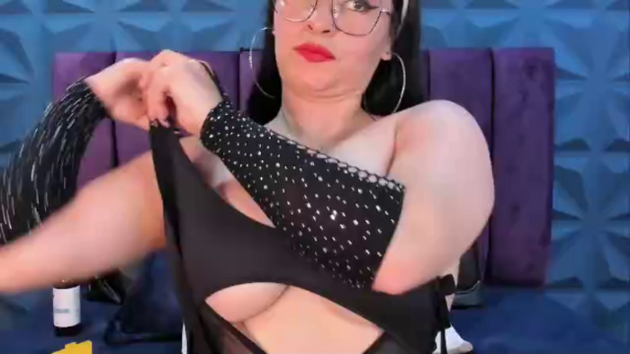 nicole-jonss