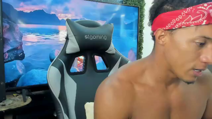 mat-strong