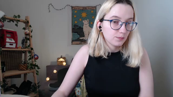 kira-tarot