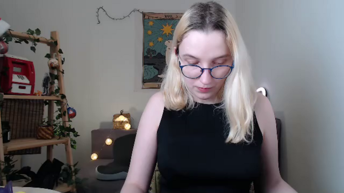 kira-tarot