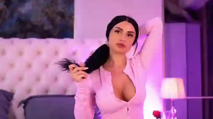 2025/03/25/flirt4free-isabelle-hunt-09-42-47