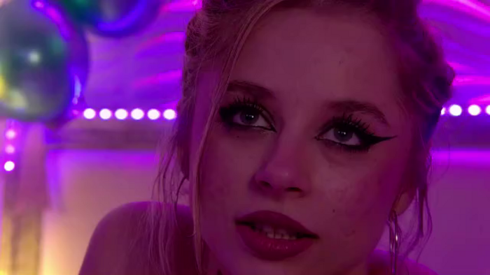 lovely-anais