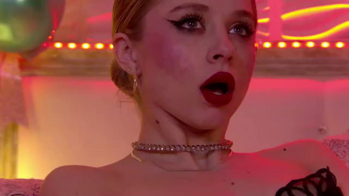lovely-anais