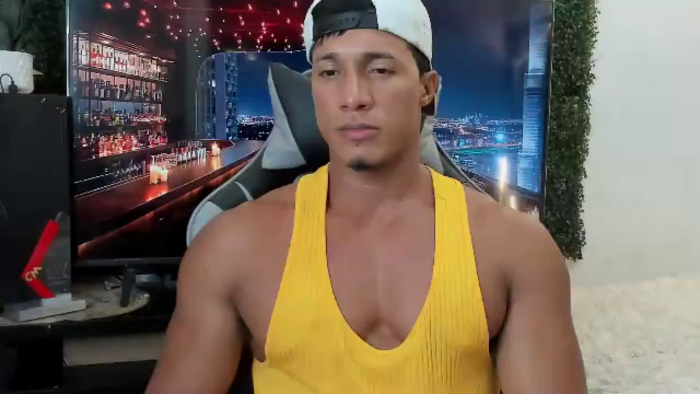 mat-strong
