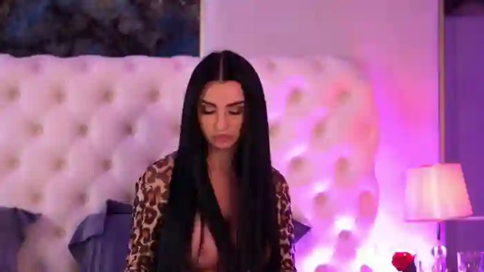 2025/03/27/flirt4free-isabelle-hunt-11-25-19