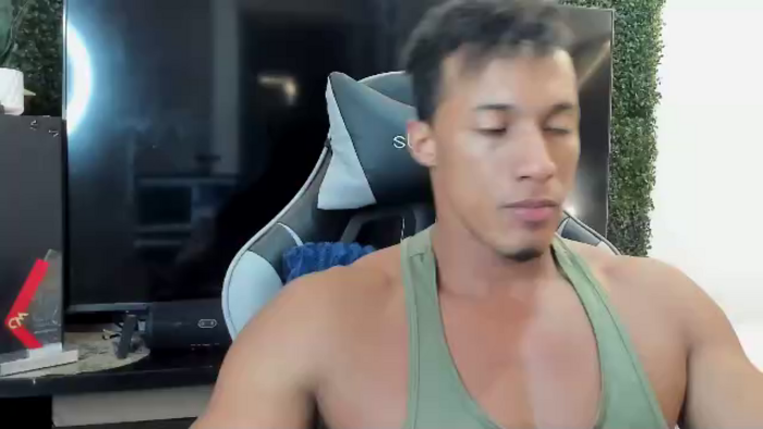 mat-strong