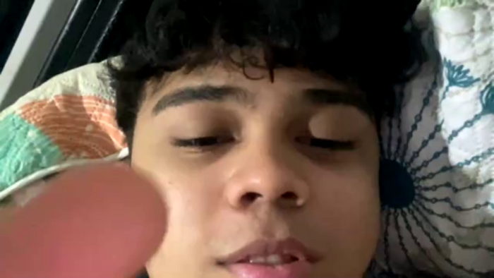 noah-prada