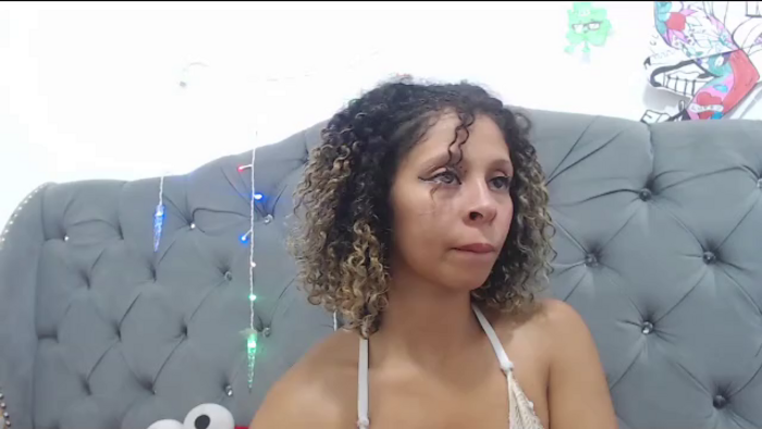 jaade-sky