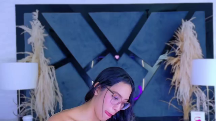 kylie-whitee