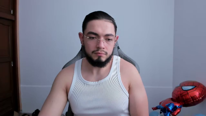 luigi-white
