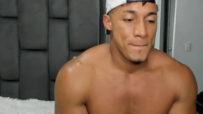mat-strong