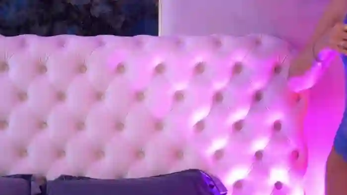 2025/04/03/flirt4free-isabelle-hunt-09-54-44