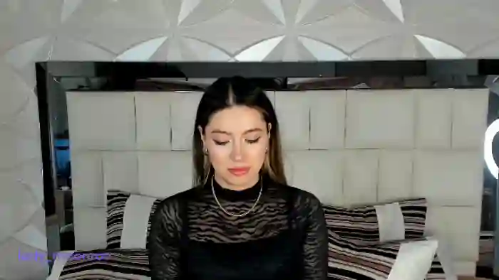 2025/04/04/flirt4free-lady-moonroe-02-33-58