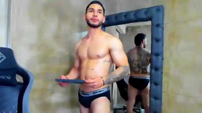 2025/04/04/flirt4free-louis-connor-21-46-10