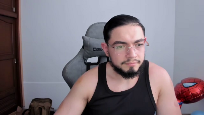 luigi-white