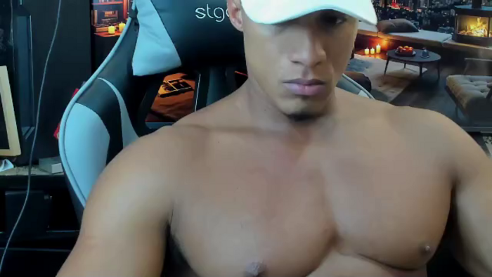 mat-strong