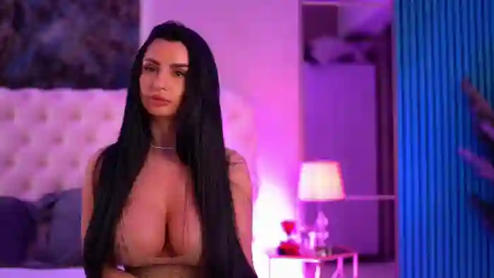 2025/04/06/flirt4free-isabelle-hunt-05-03-03