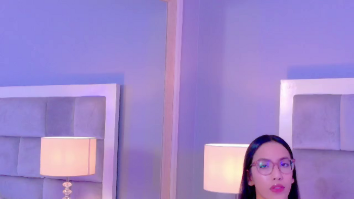 kylie-whitee