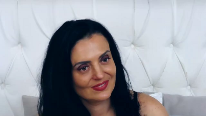 lauren-newton