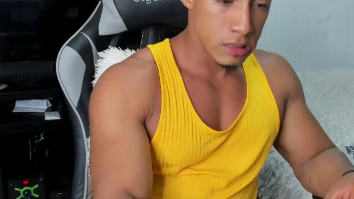 mat-strong