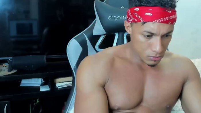 mat-strong