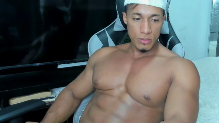 mat-strong
