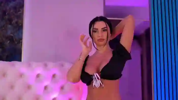 2025/04/10/flirt4free-isabelle-hunt-09-10-24