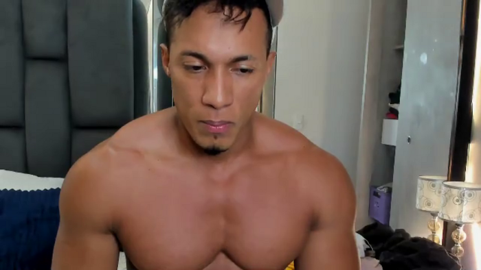 mat-strong