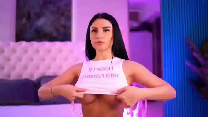 2025/04/13/flirt4free-isabelle-hunt-05-24-53