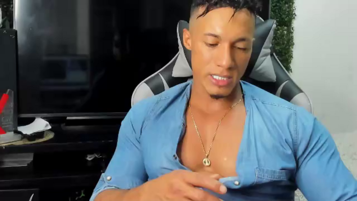 mat-strong