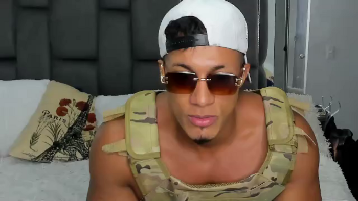 mat-strong