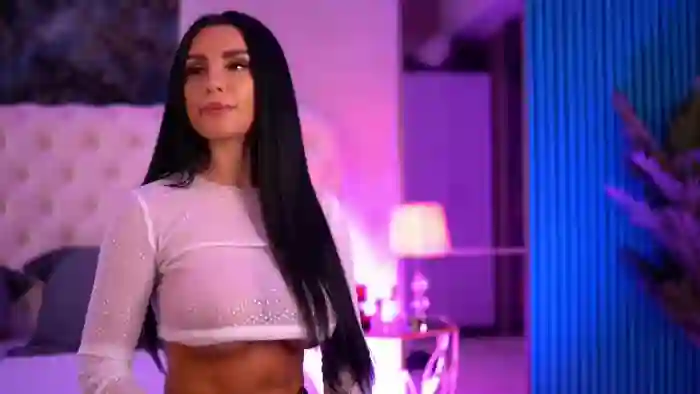 2025/04/16/flirt4free-isabelle-hunt-06-06-00