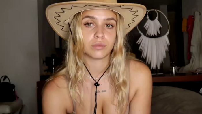 maci-reynolds