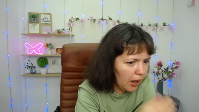 megan-leee