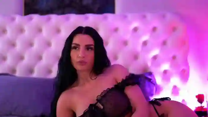 2025/04/18/flirt4free-isabelle-hunt-06-09-50