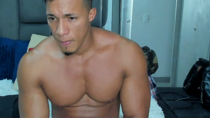 mat-strong