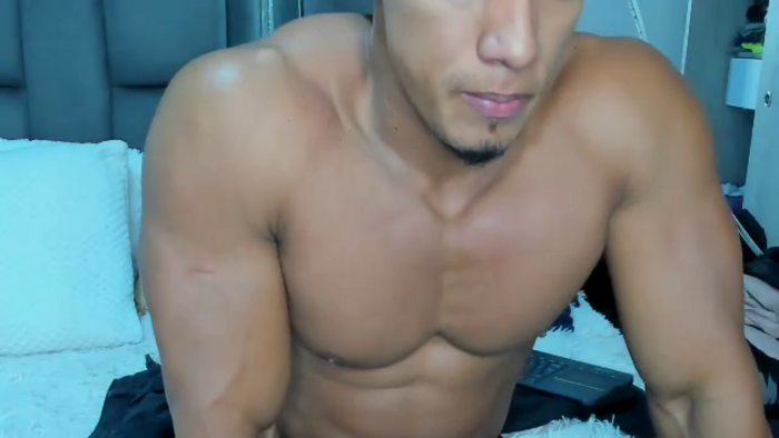 mat-strong