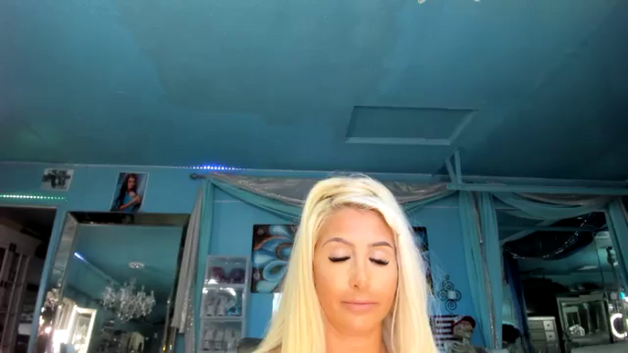 ADRIANA_FOX
