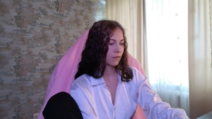 Small_Emma0