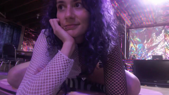 Violethooper1
