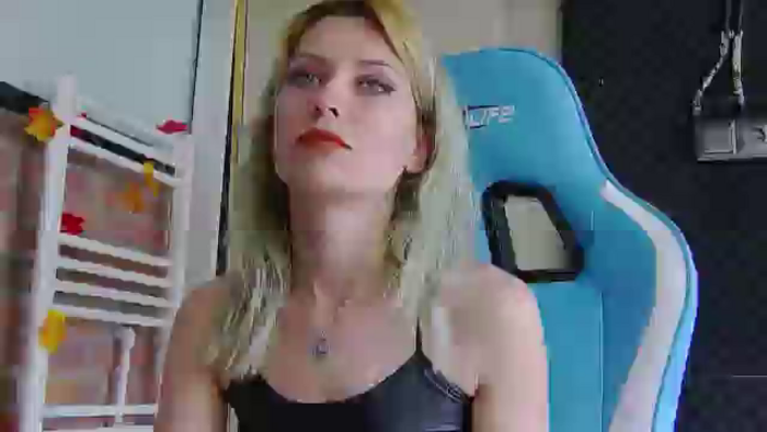 Karoline121