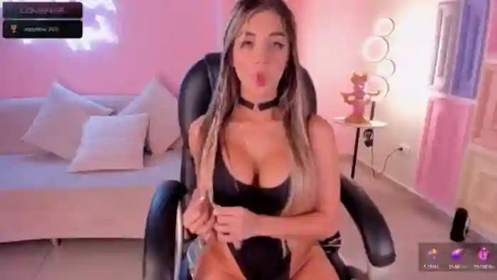 2024/05/03/mfc-zoepresley1-00-43-38