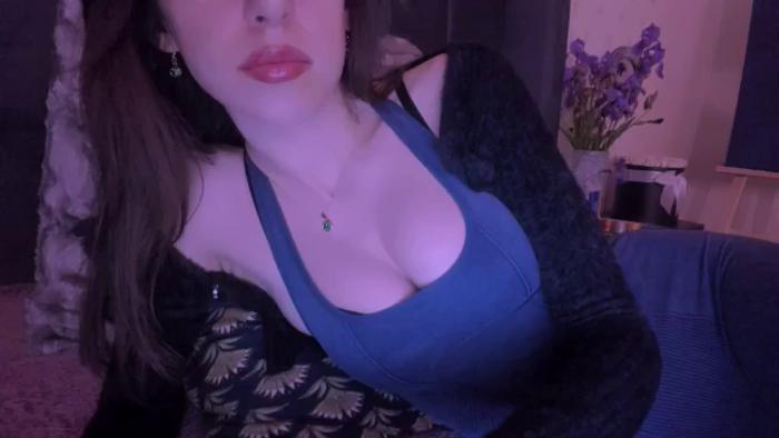 Alluring_