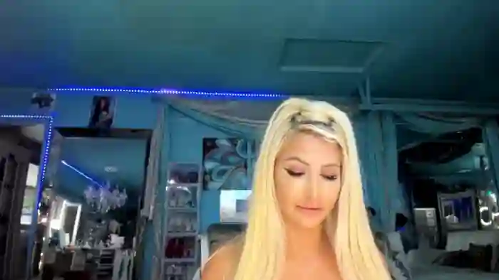 2024/05/05/mfc-adriana_fox-18-32-32