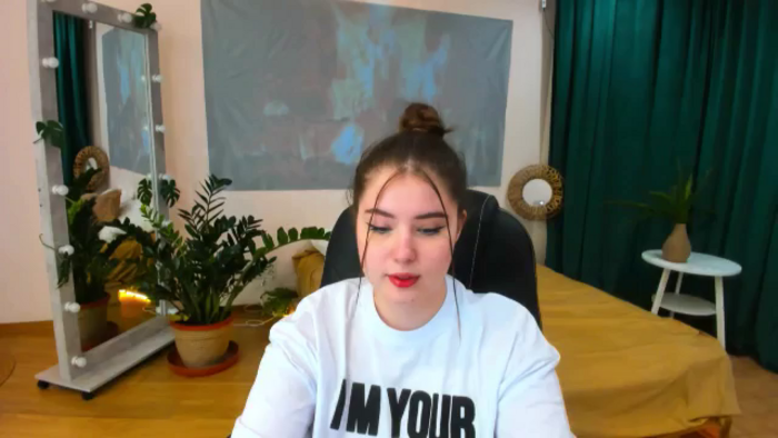 AdmireMyEyes